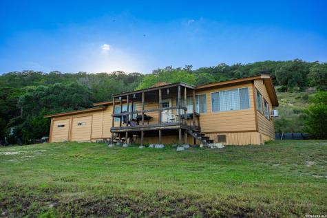5099 Fm 2828 Bandera TX 78003