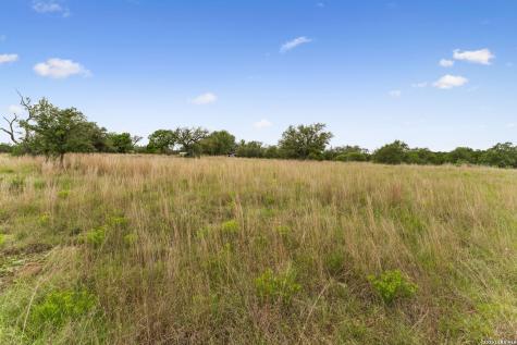 997 Gw Edwards Lane Pipe Creek TX 78063