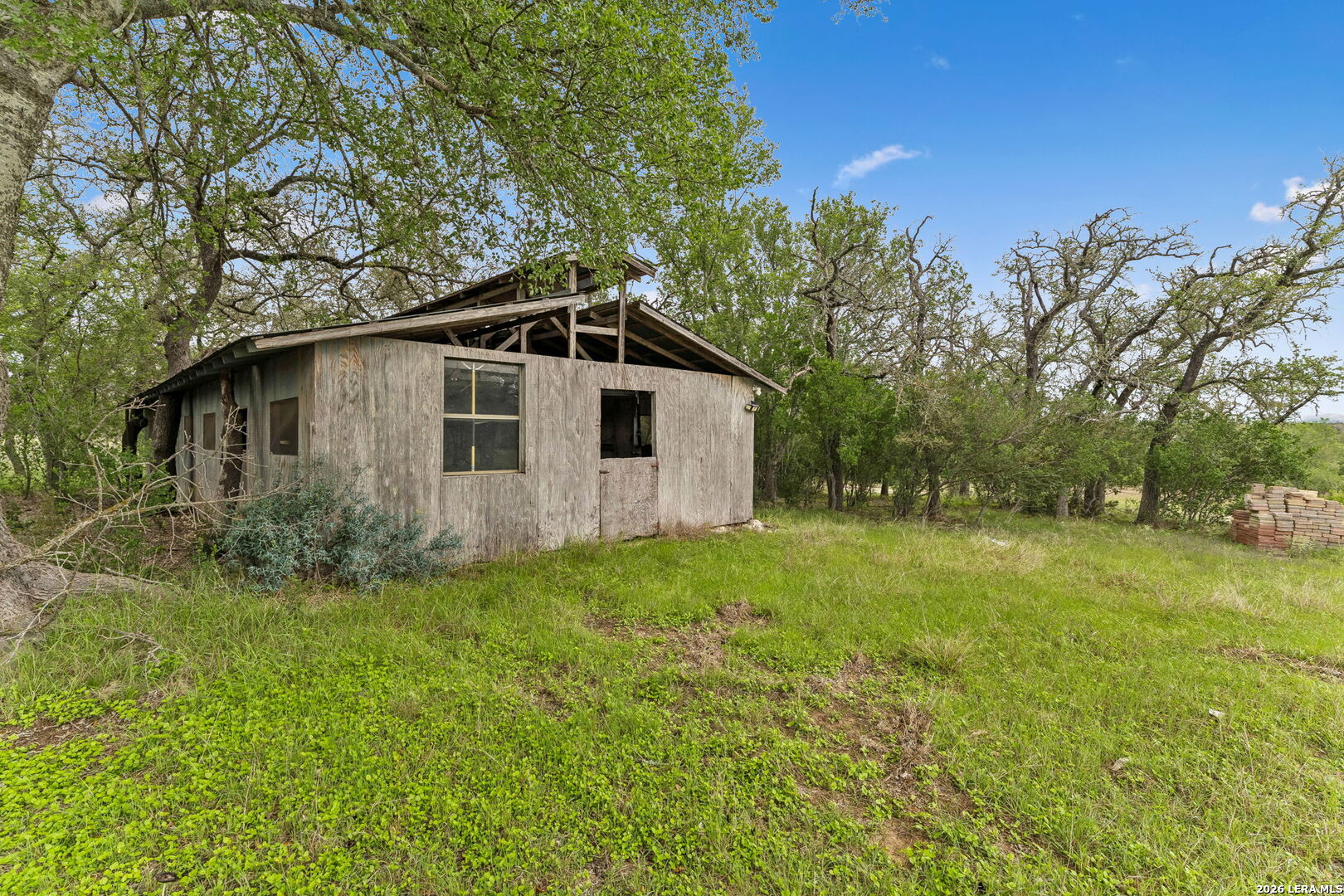 997 Gw Edwards Lane Pipe Creek TX 78063
