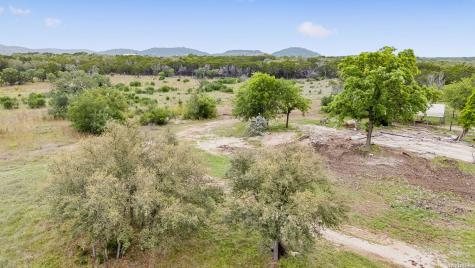 997 Gw Edwards Lane Pipe Creek TX 78063