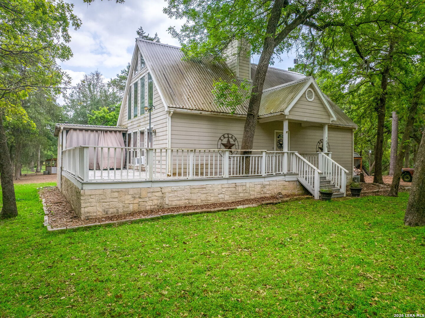 1055 Beech Crest Drive New Ulm TX 78950