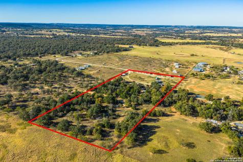 930 Jerald Fredericksburg TX 78624