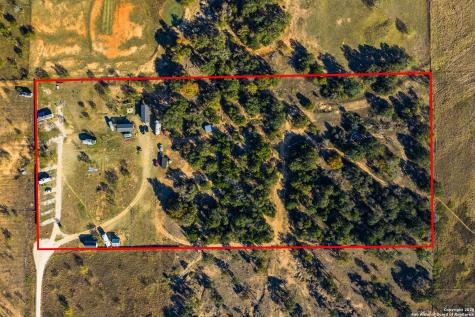 930 Jerald Fredericksburg TX 78624