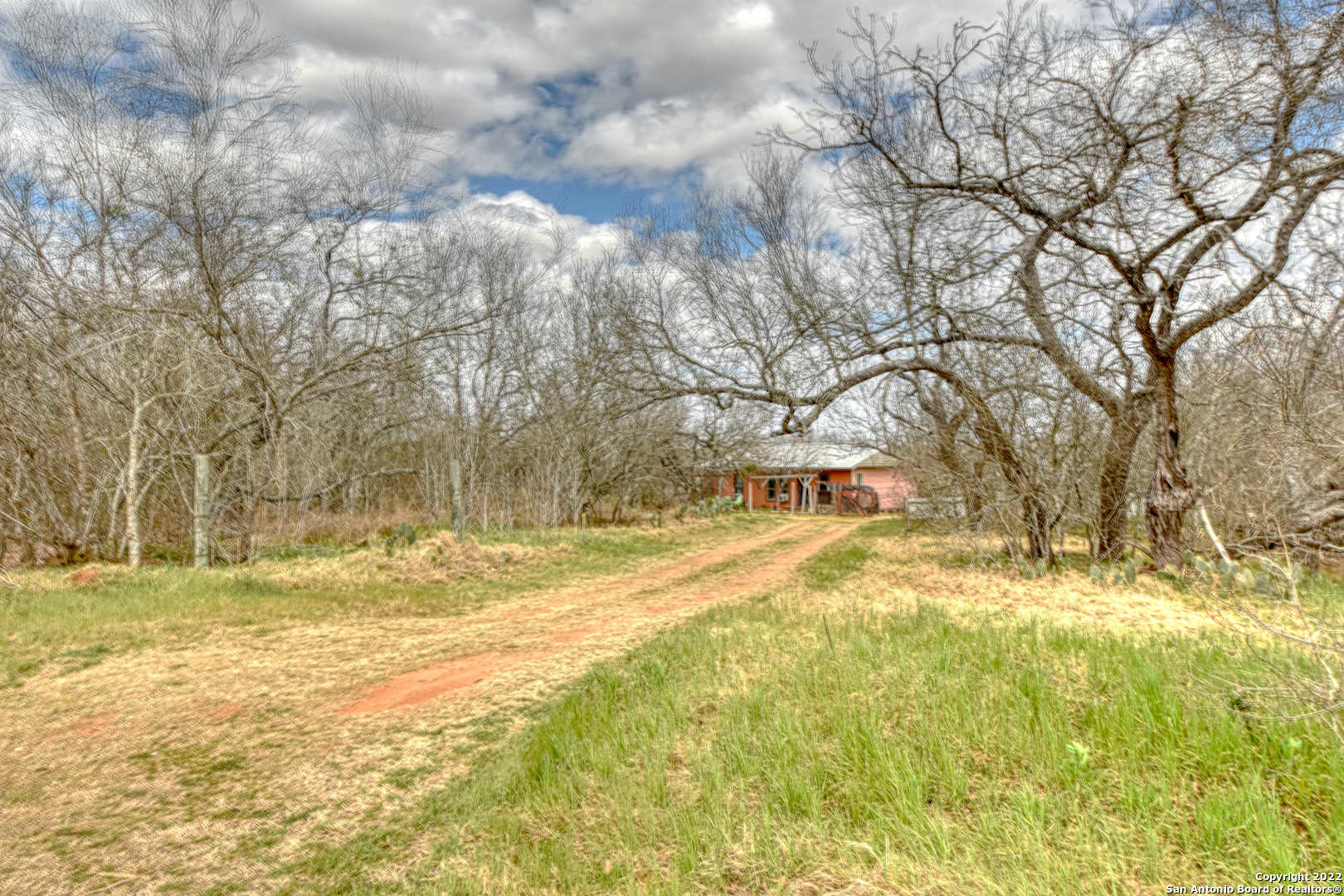 588 County Road 315 Stockdale TX 78160