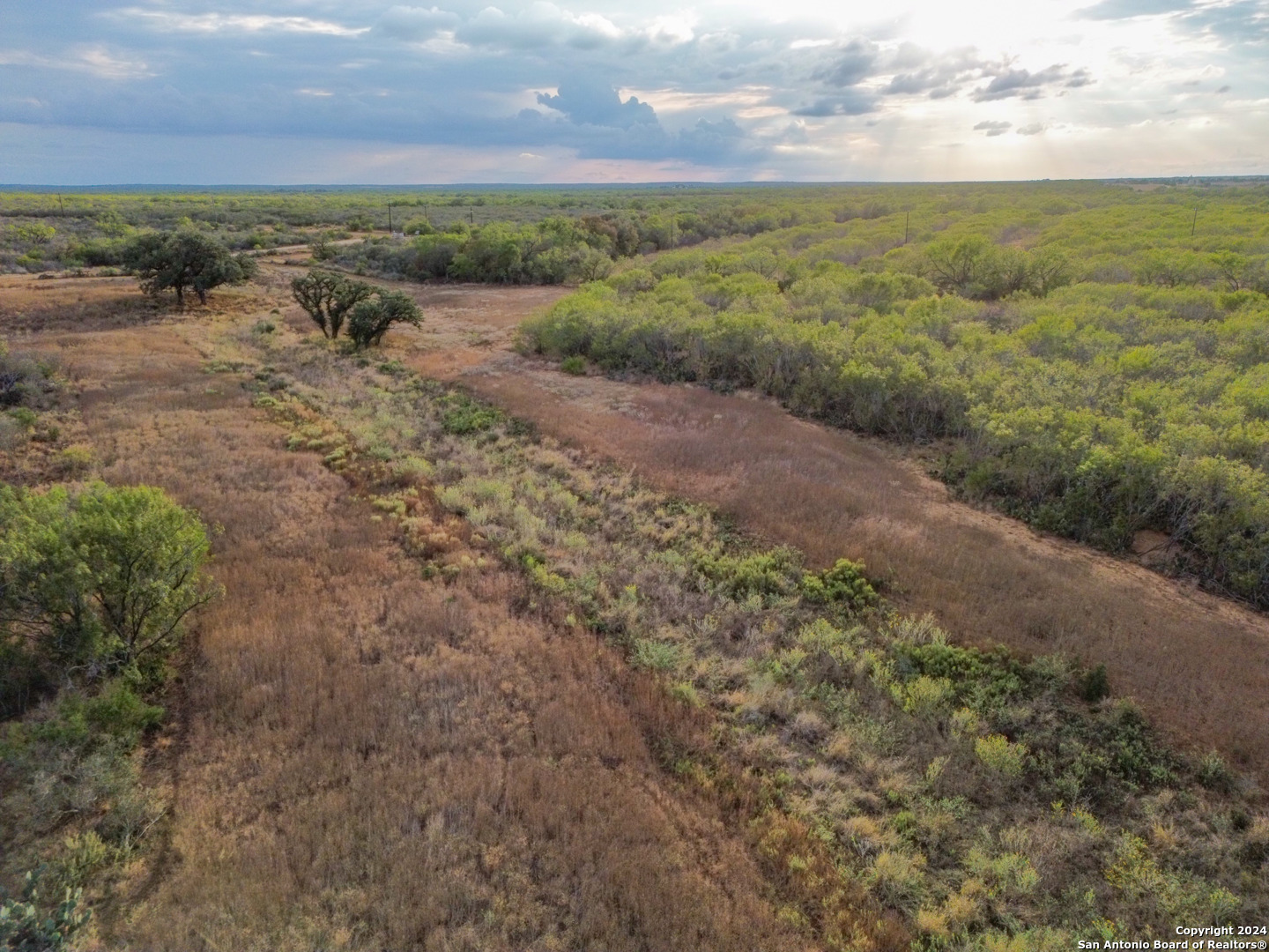 322 S Cr 343 Charlotte TX 78011