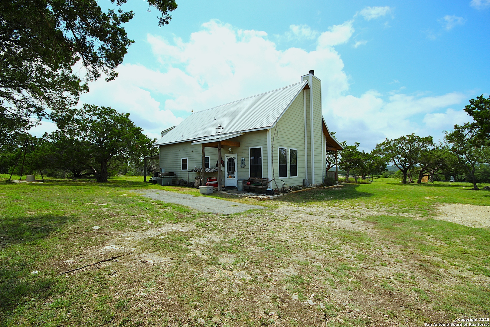 510 Dead End Road Mountain Home TX 78058