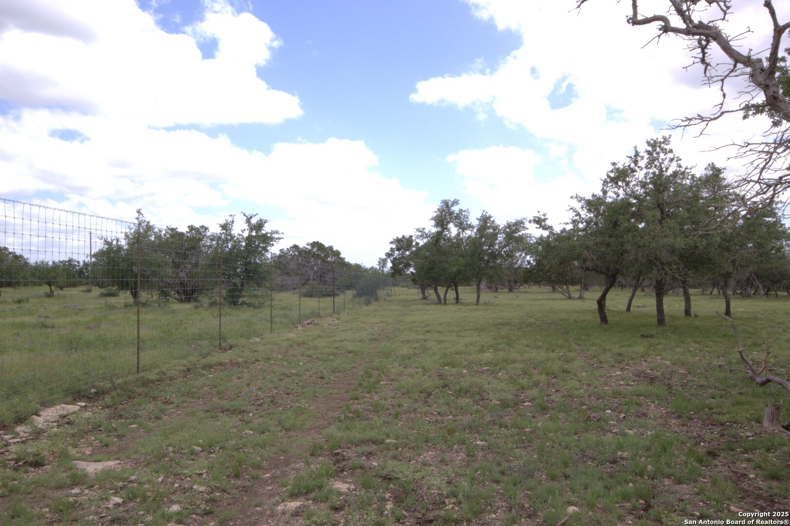 510 Dead End Road Mountain Home TX 78058