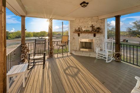 208 Well Pad Road George West TX 78022