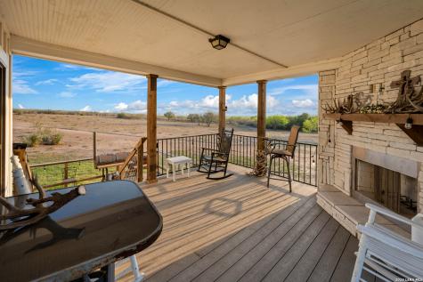 208 Well Pad Road George West TX 78022