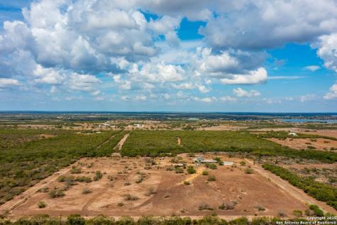 947 County Road 302 Sandia TX 78383