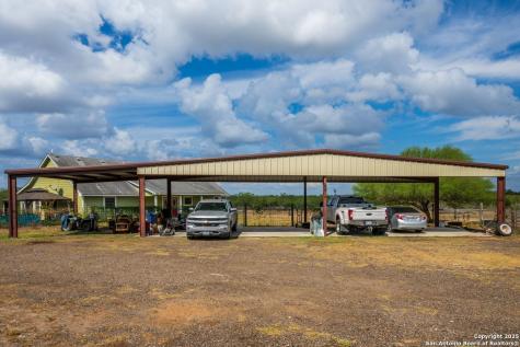 947 County Road 302 Sandia TX 78383