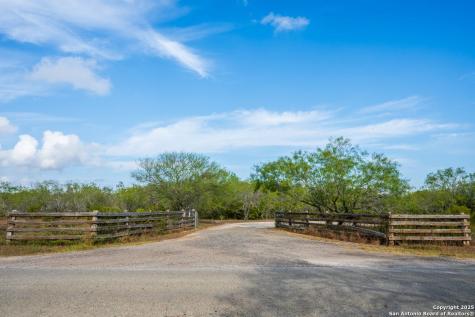 947 County Road 302 Sandia TX 78383