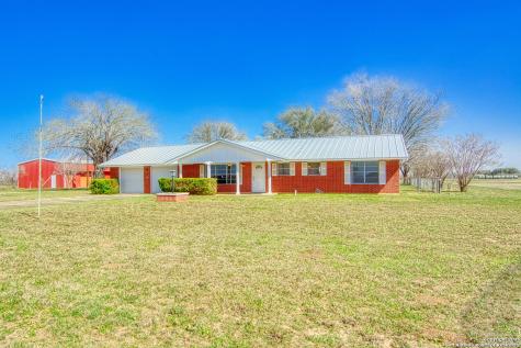 12157 Fm 775 La Vernia TX 78121