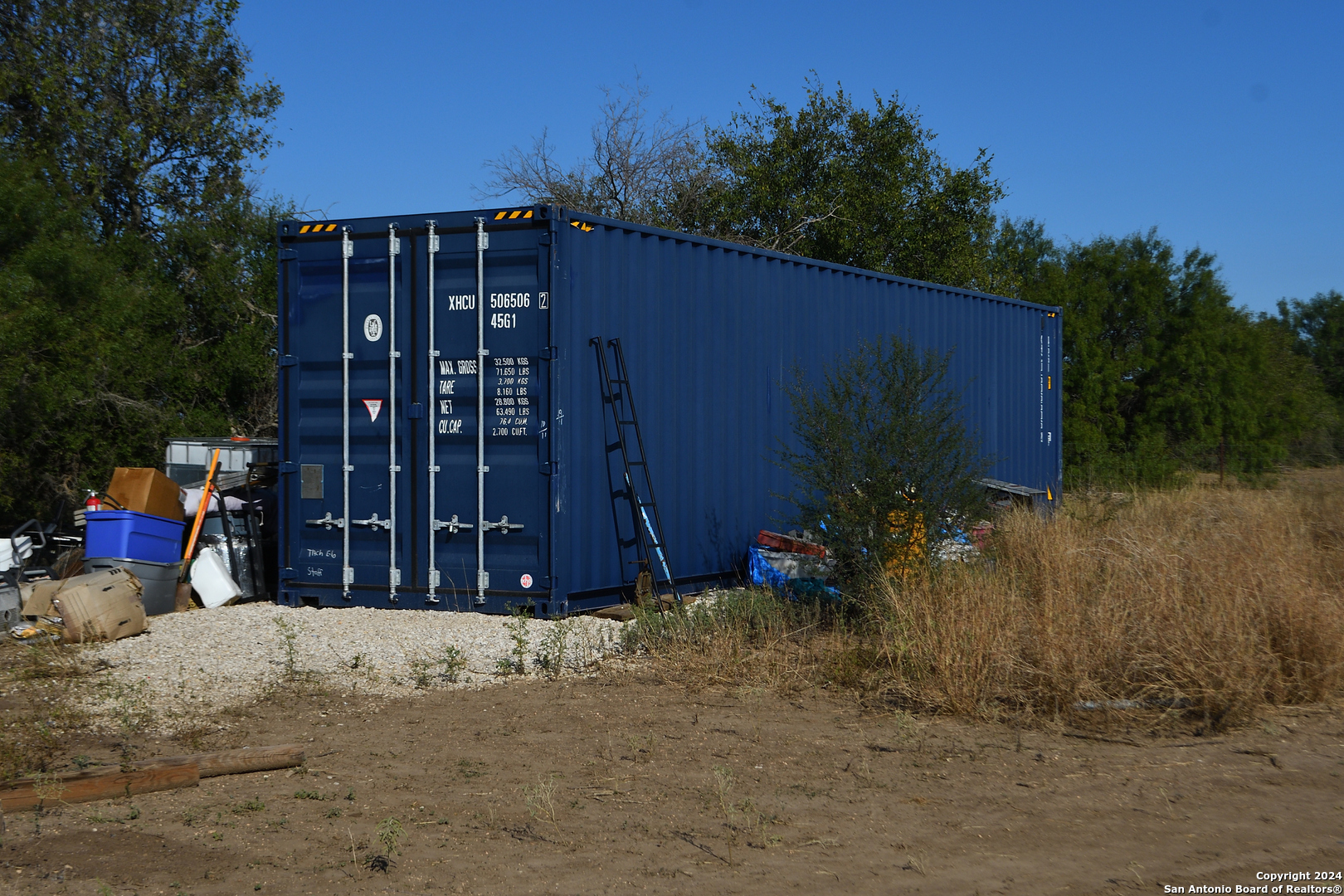 3211 Cr 301 Knippa TX 78870