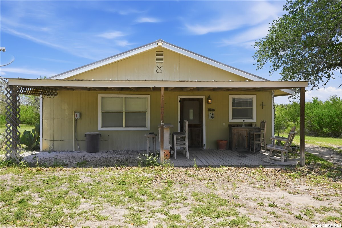 731 County Road 325 George West TX 78022