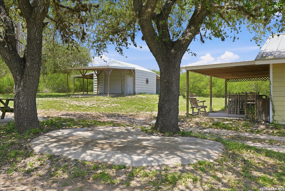 731 County Road 325 George West TX 78022