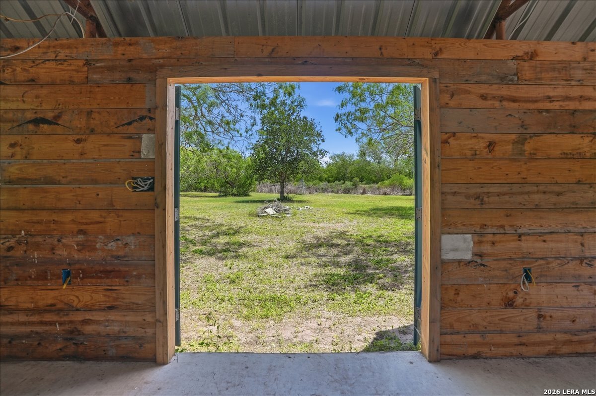 731 County Road 325 George West TX 78022