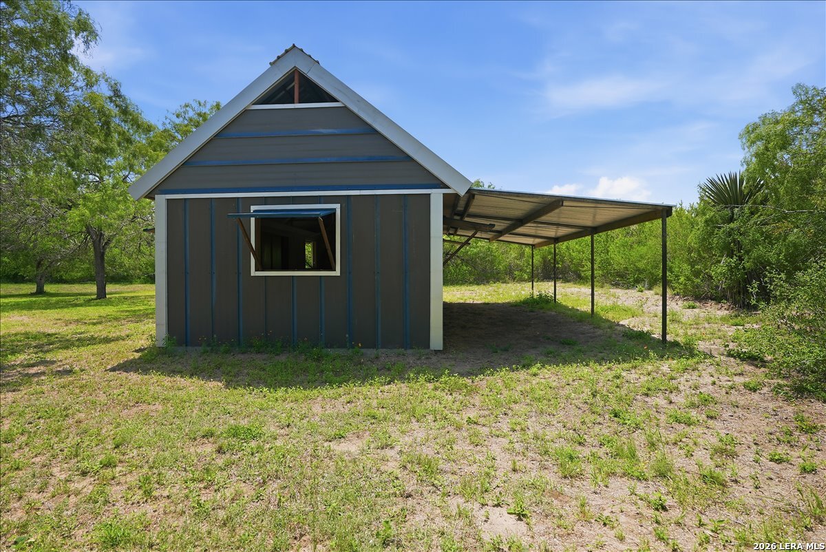 731 County Road 325 George West TX 78022
