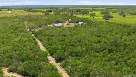 731 County Road 325 George West TX 78022