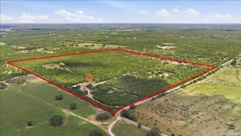 731 County Road 325 George West TX 78022