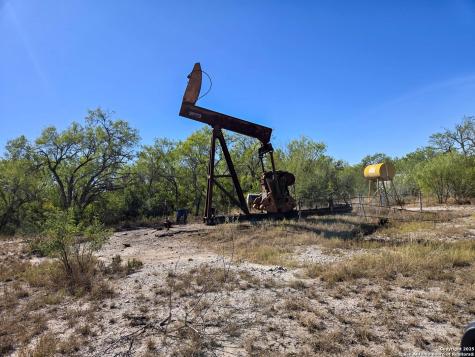 00 Cr 123 Pawnee TX 78145