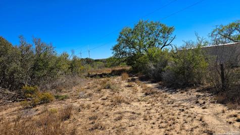 00 Cr 123 Pawnee TX 78145