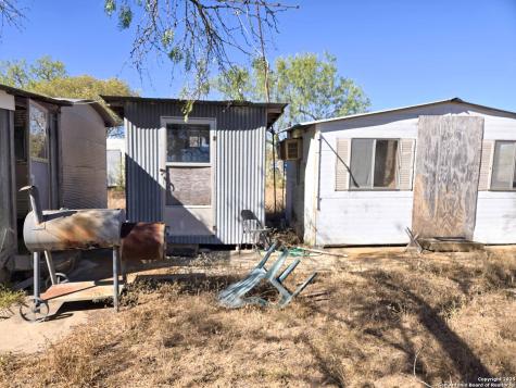 00 Cr 123 Pawnee TX 78145