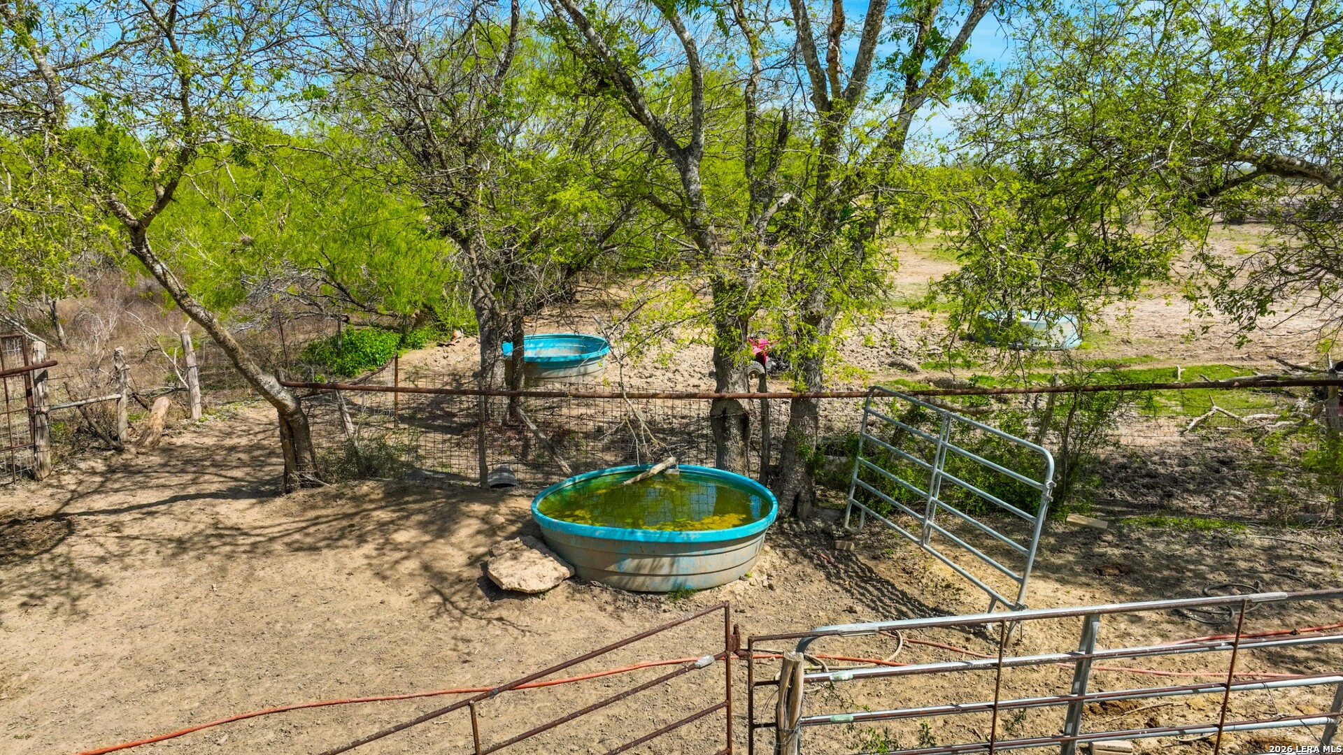 9521 Fm 1303 Floresville TX 78114