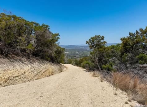 898 Mountain View Lane Pipe Creek TX 78063