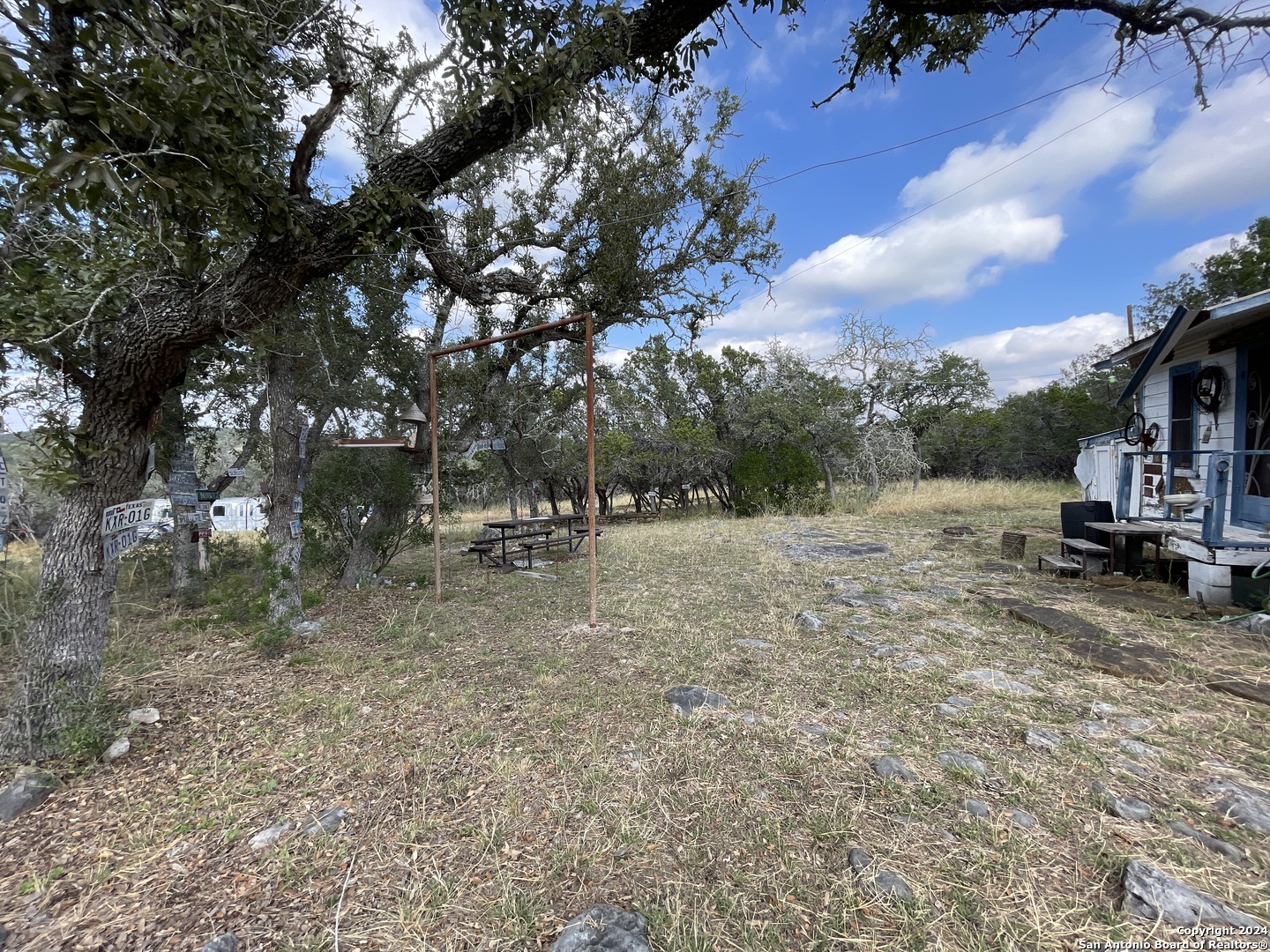 890 County Road 246 Hondo TX 78861