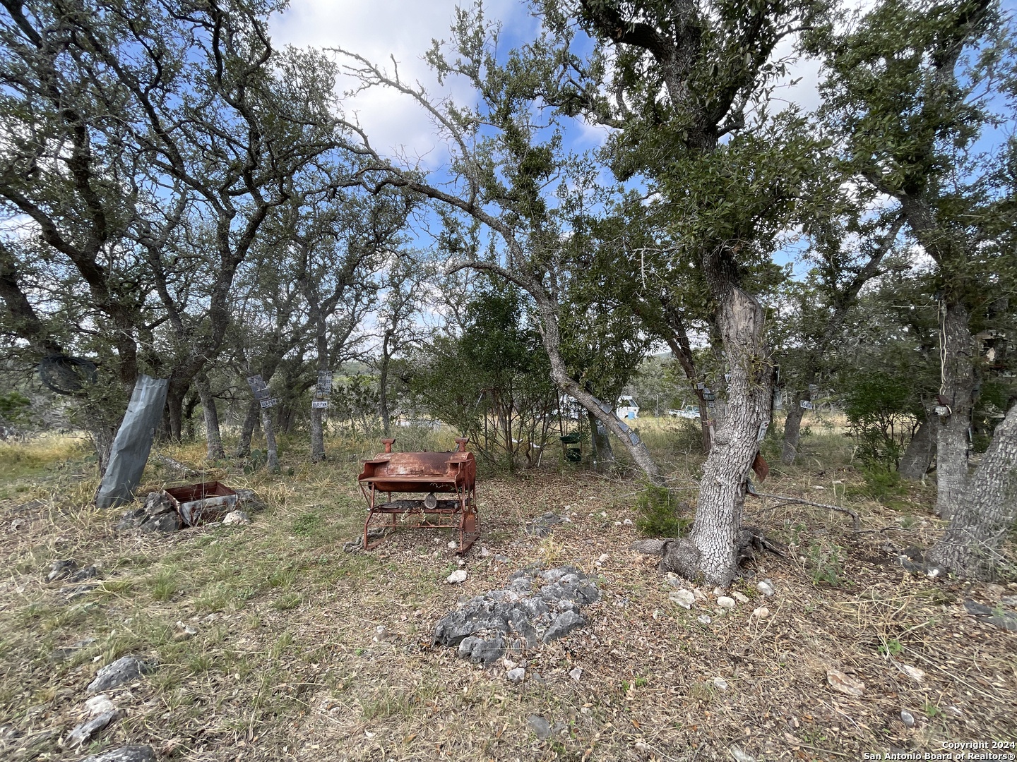 890 County Road 246 Hondo TX 78861