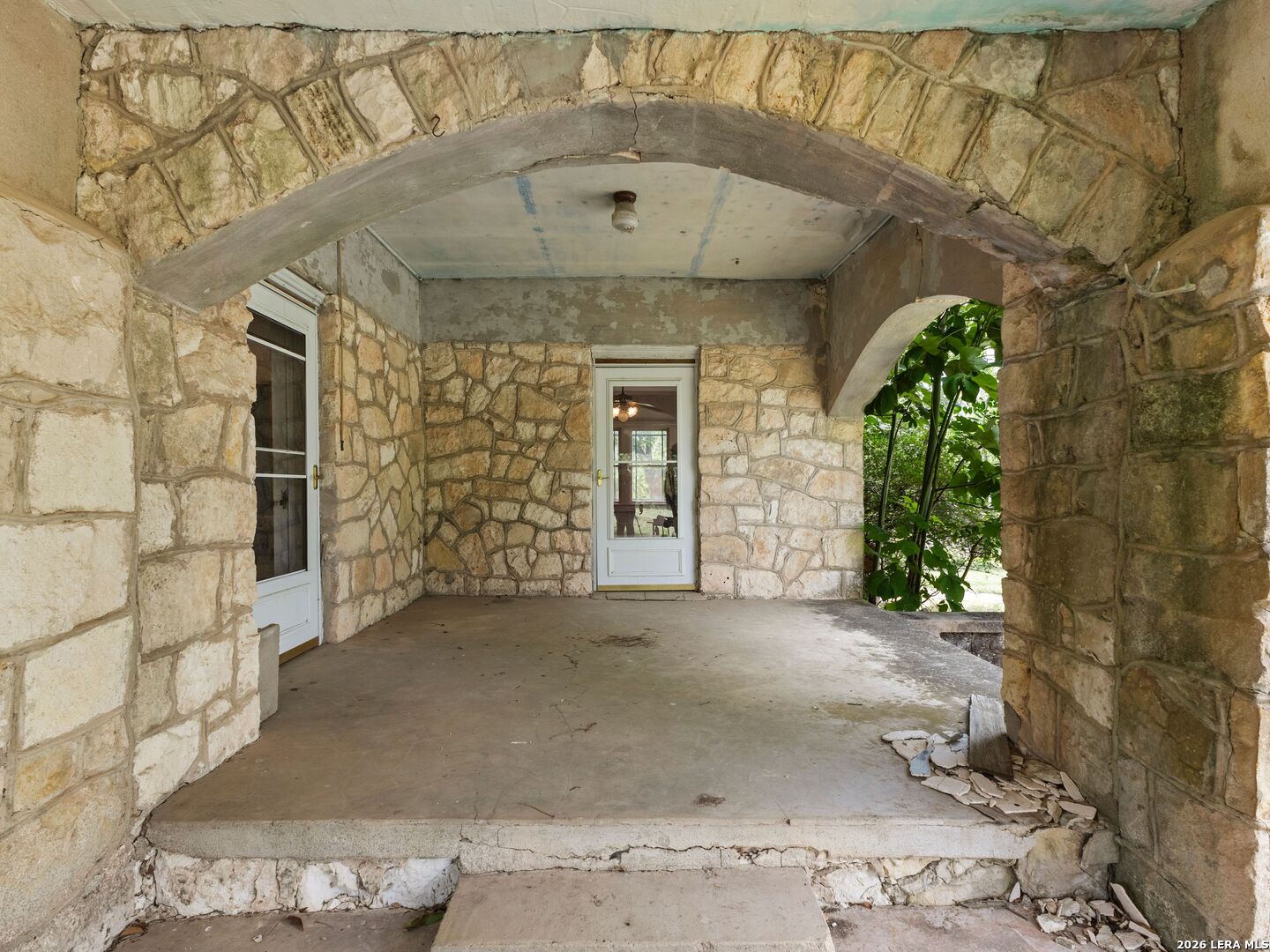 846 Fm 480 Center Point TX 78010