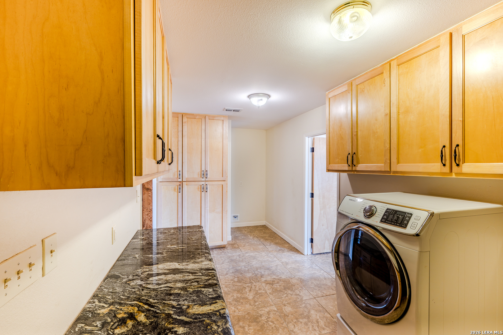 514 E Fm 140 Christine TX 78012