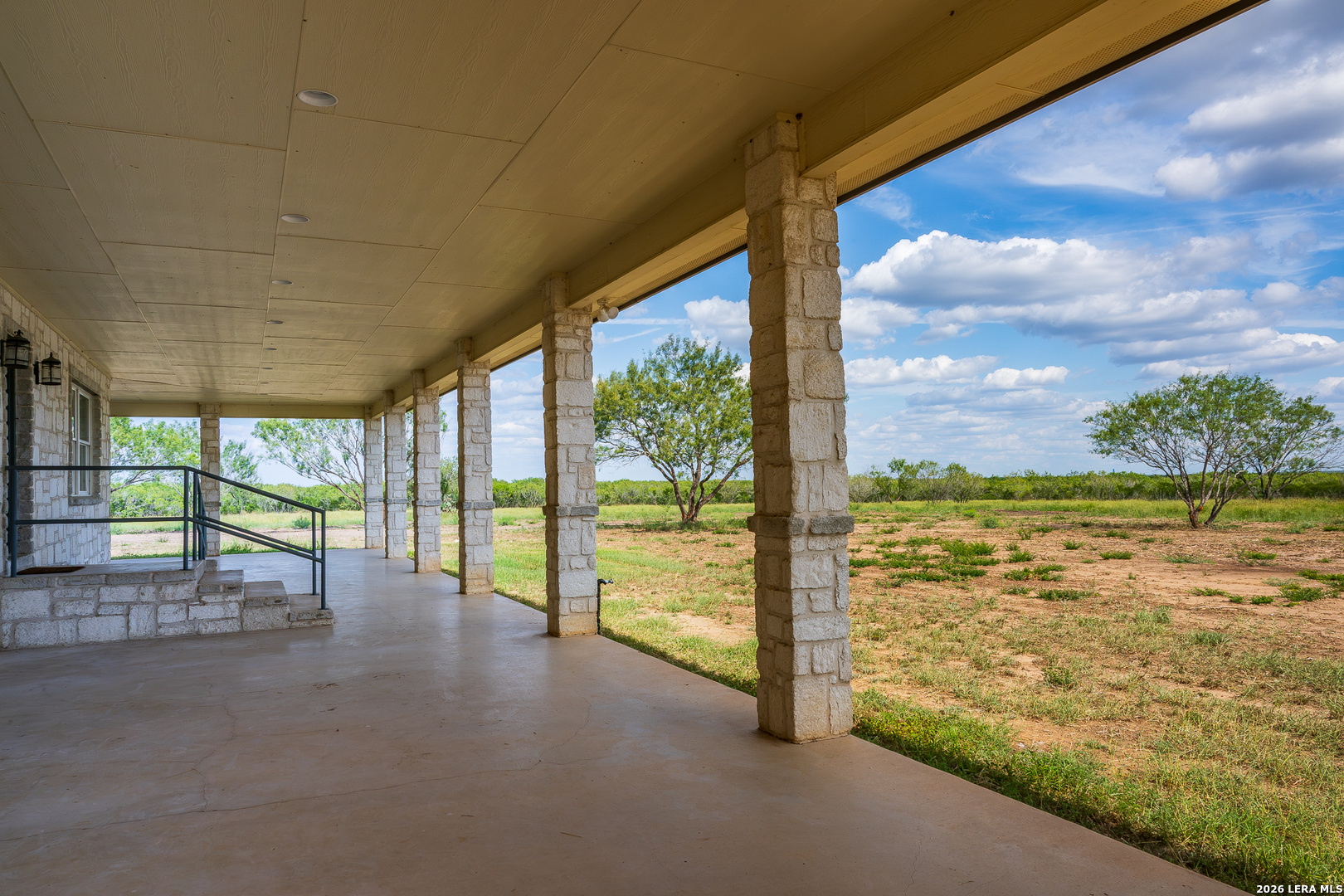 514 E Fm 140 Christine TX 78012