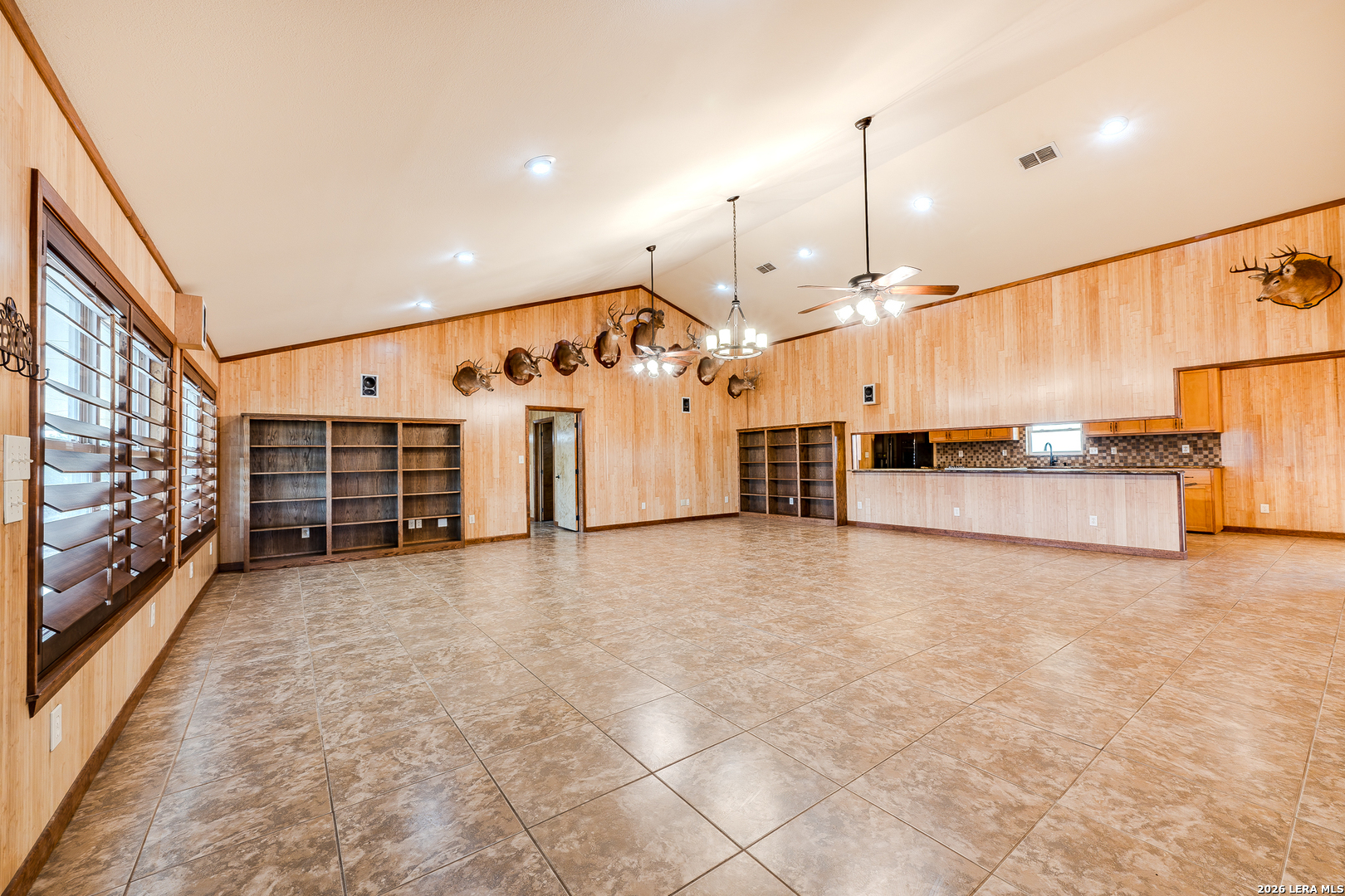 514 E Fm 140 Christine TX 78012