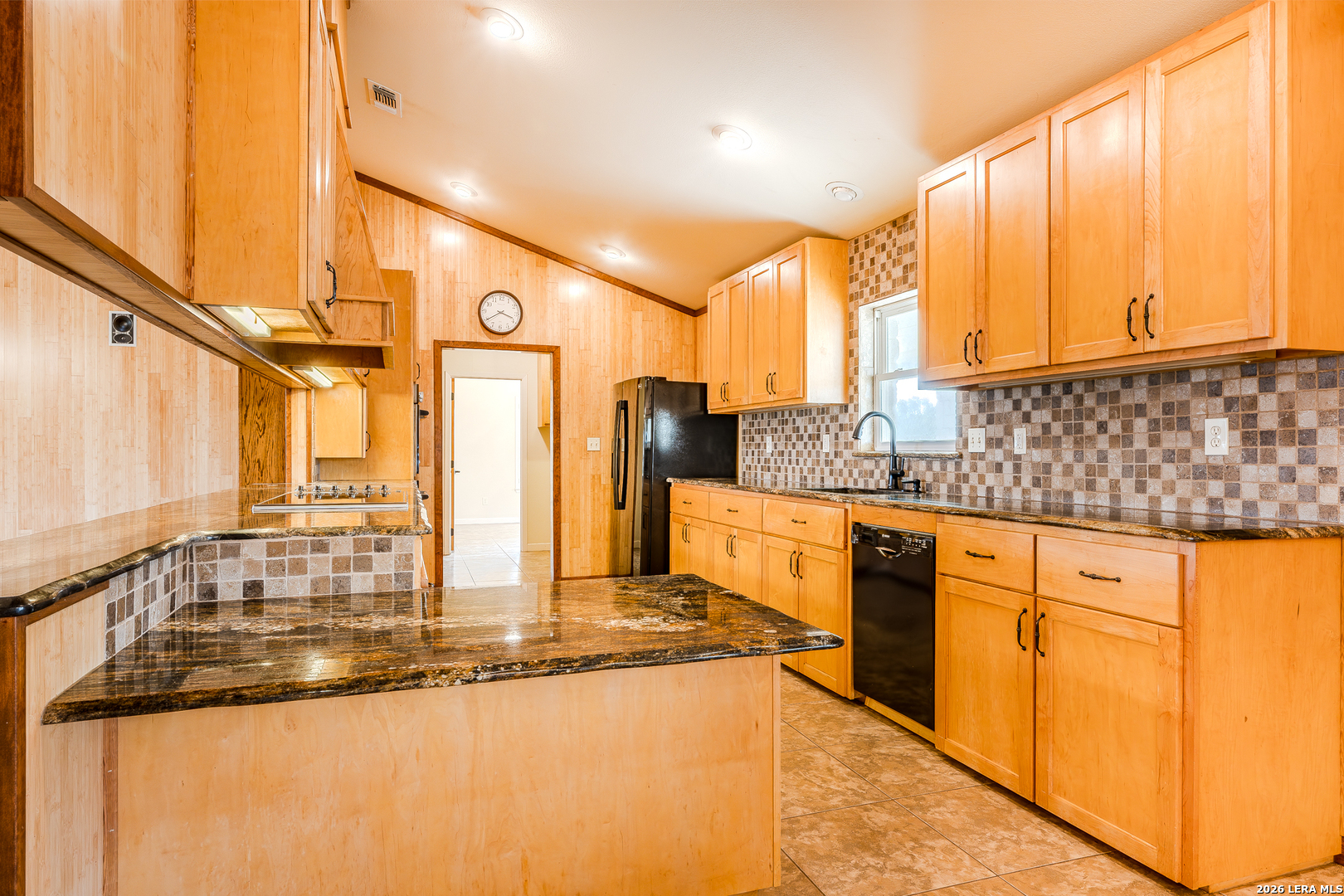 514 E Fm 140 Christine TX 78012