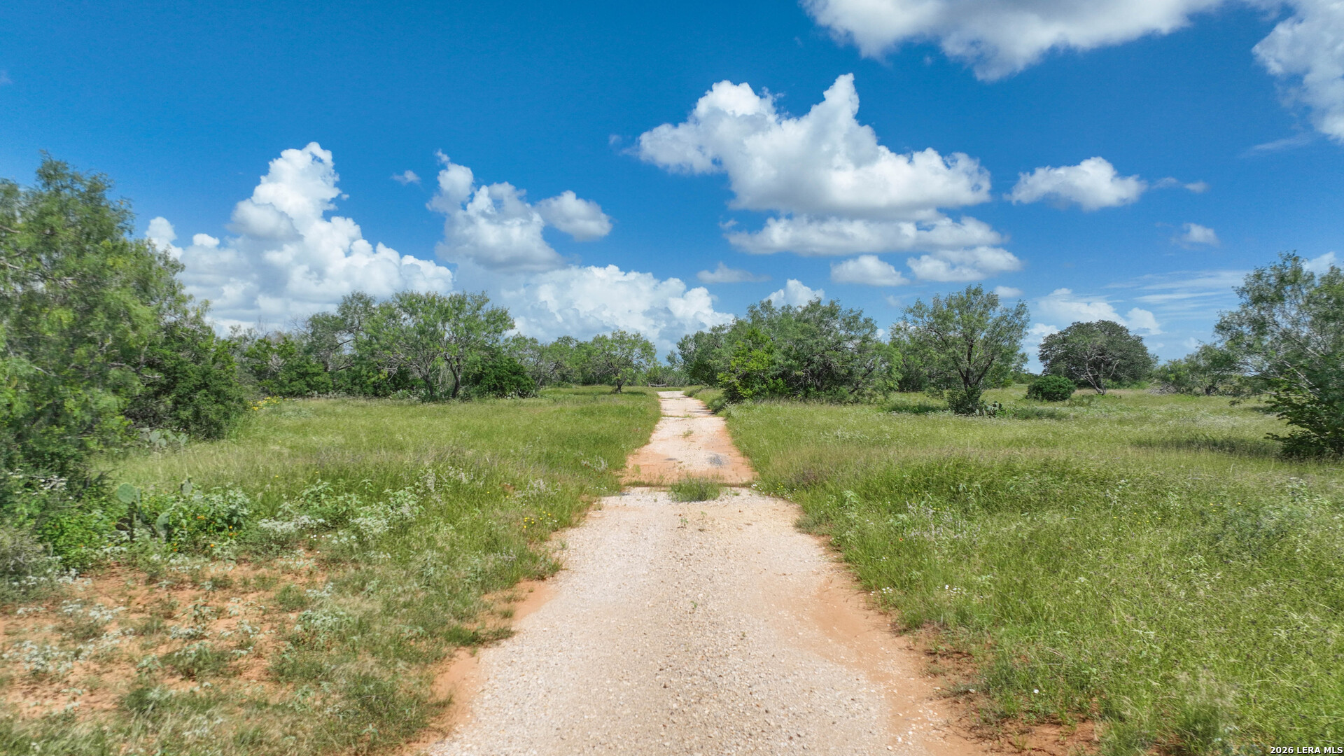 2880 Cr 307 Jourdanton TX 78026
