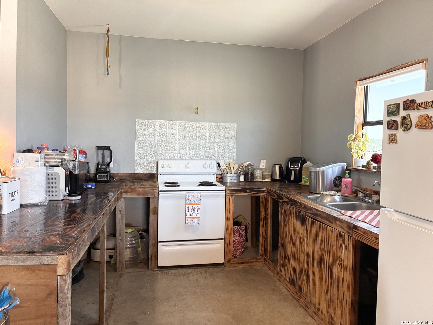 614 Sunset Eagle Pass TX 78852
