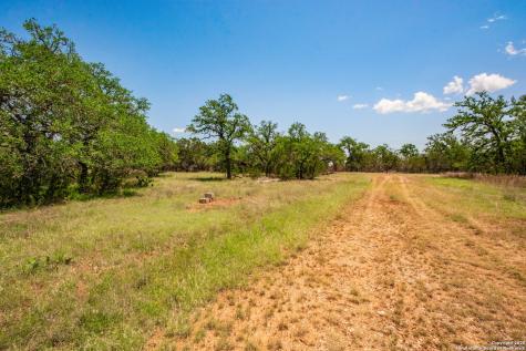 101 Betty Drive Bandera TX 78803