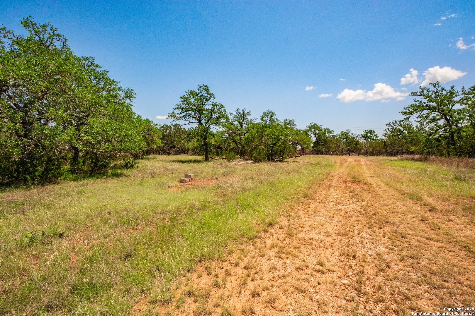 101 Betty Drive Bandera TX 78803