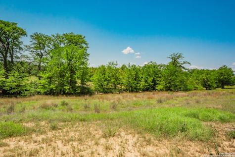 101 Betty Drive Bandera TX 78803
