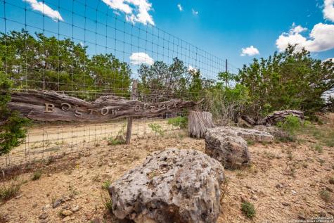 101 Betty Drive Bandera TX 78803