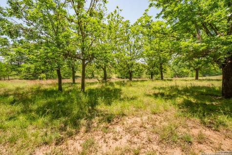 101 Betty Drive Bandera TX 78803