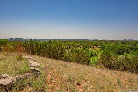 101 Betty Drive Bandera TX 78803
