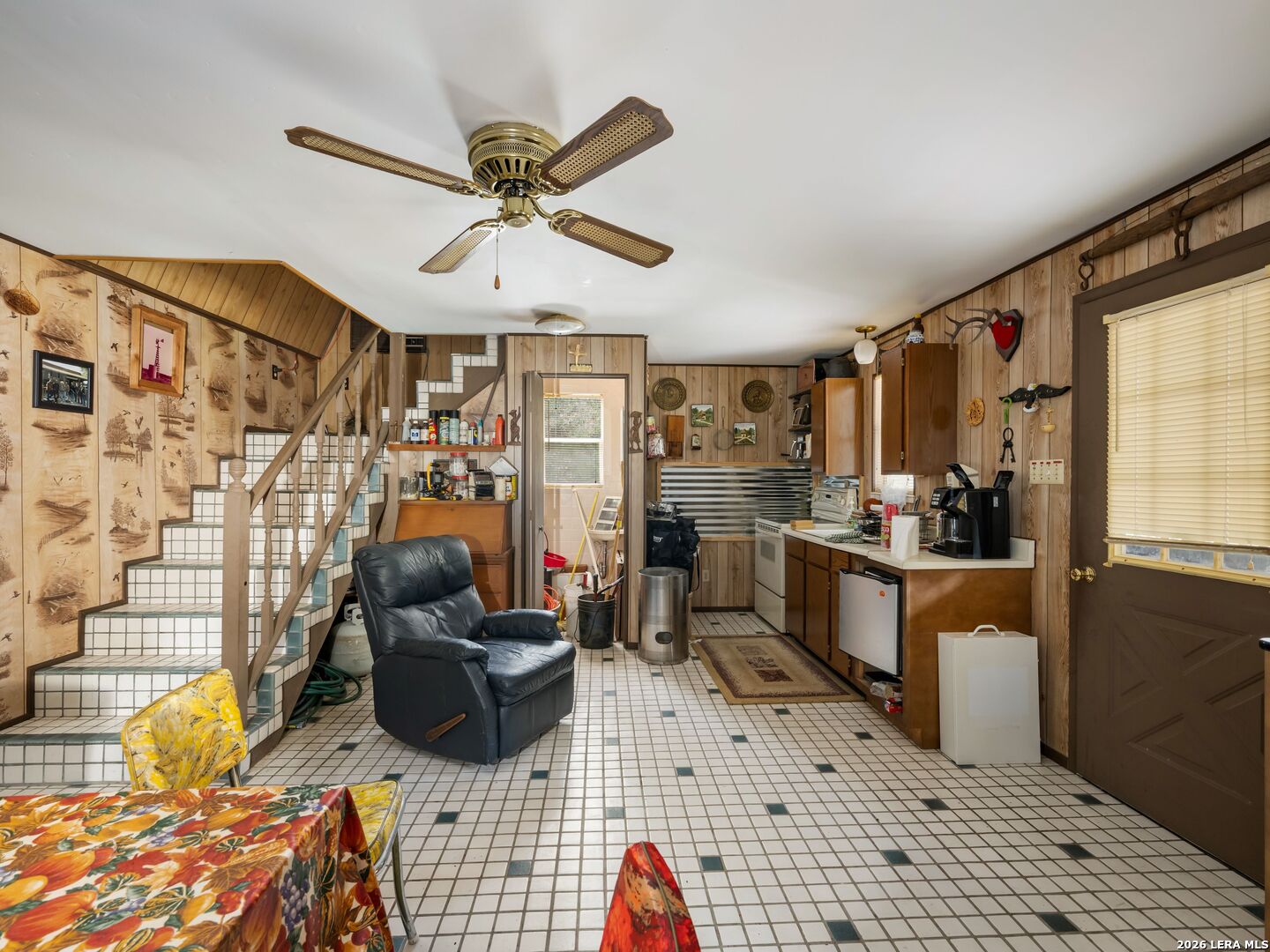 275 County Road 260 E Mico TX 78056