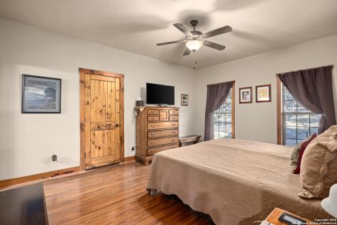 488 Phillip Pipe Creek TX 78063