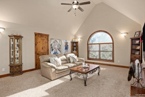 488 Phillip Pipe Creek TX 78063