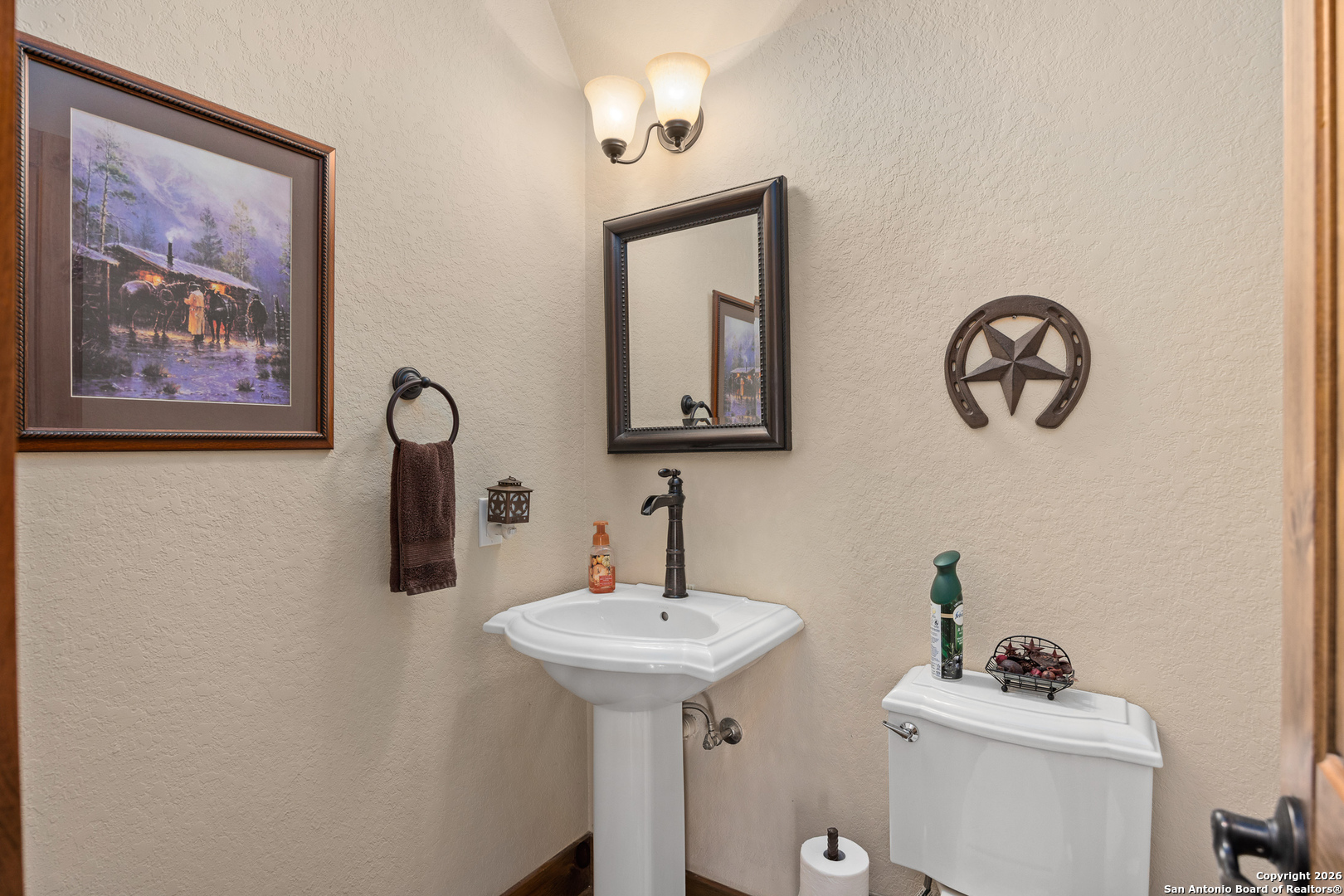 488 Phillip Pipe Creek TX 78063
