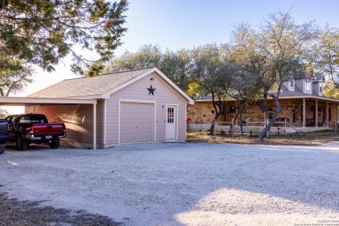 488 Phillip Pipe Creek TX 78063