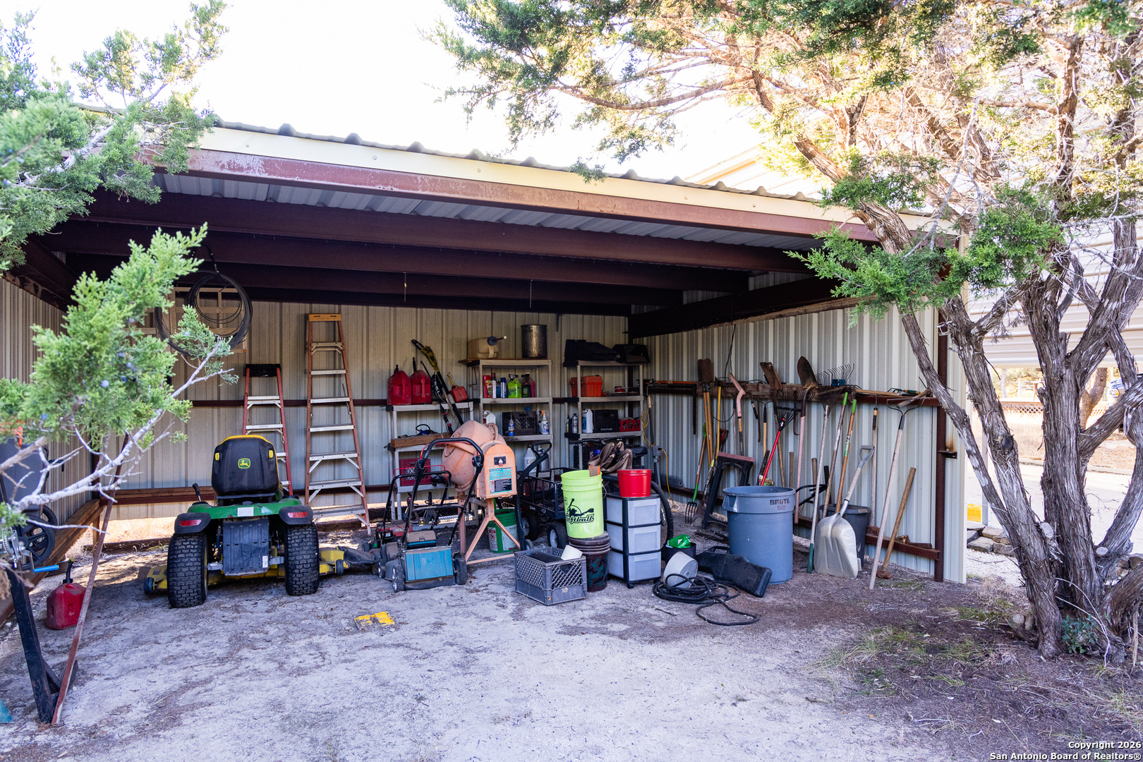 488 Phillip Pipe Creek TX 78063